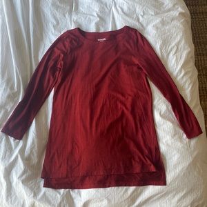 Wool& long red top - medium